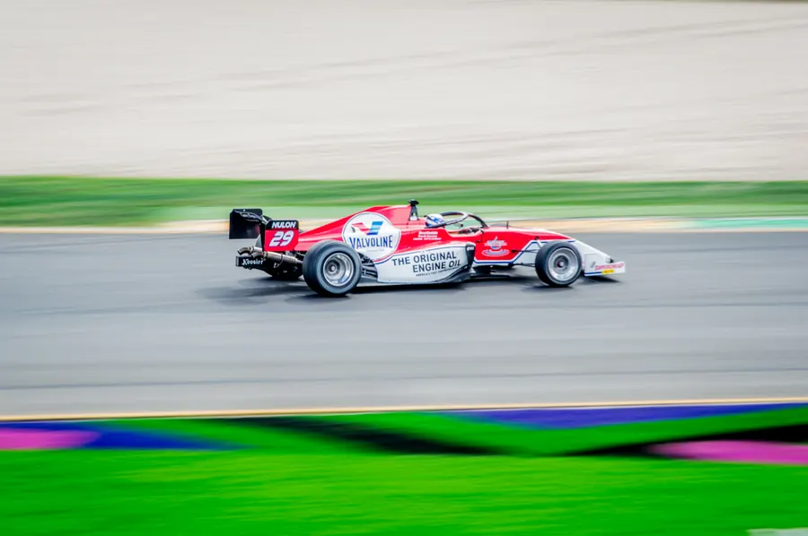 Speed photograph by LdP23